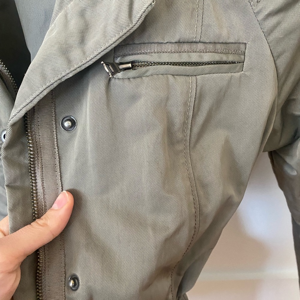 Banana Republic Light Fall Jacket - image 4